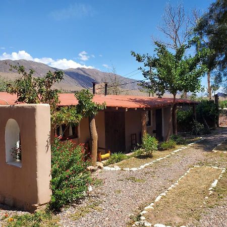 Hotel Alta Montana Cabanas Tilcara Exterior foto
